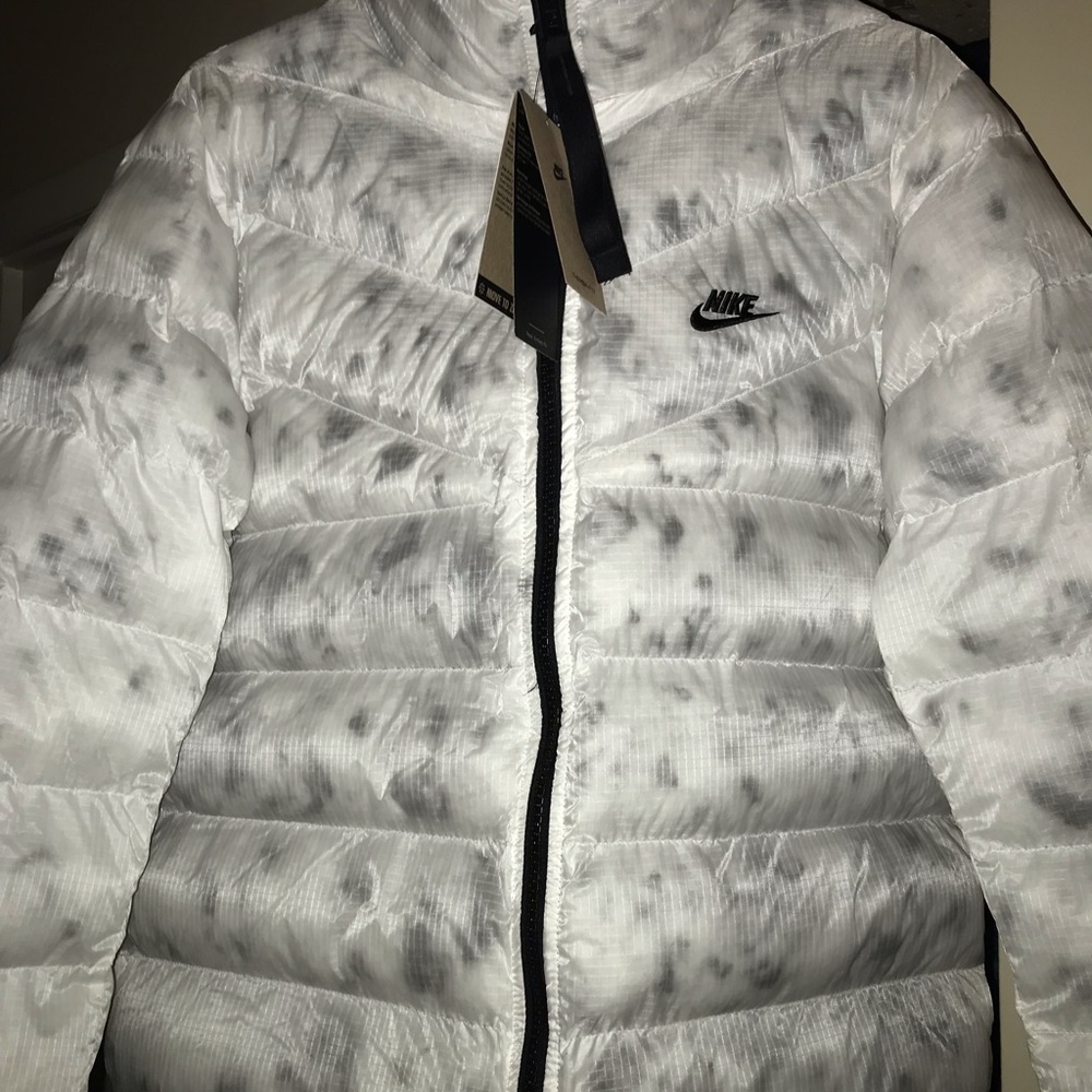 Nike winter jacket reversible BRAND NEW NEVER WORN